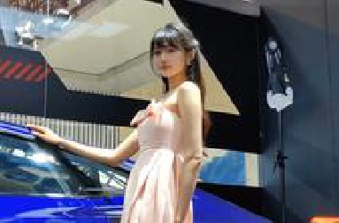 实拍苏州车展美女车模，顶级颜值身材，太美了