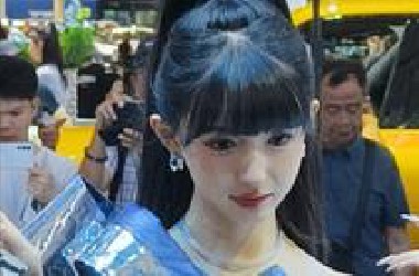 4k无滤镜原声 小玥玥 深圳大湾区车展