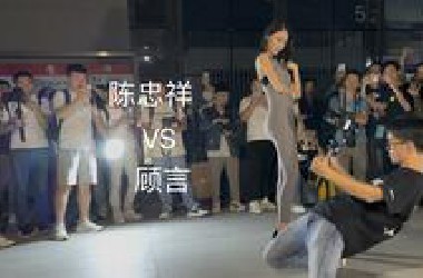 广州车展，陈忠祥拍摄现场。