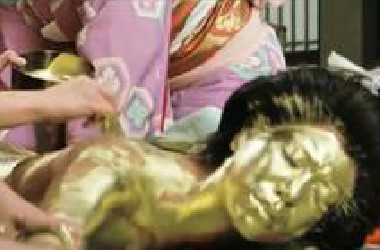 小日子的酷刑，全身涂满金粉，堵塞毛孔，无法呼吸致死！
