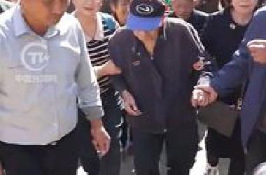 世纪同框！百岁台湾老兵回湘寻亲 跨越82年两兄弟终于见面了！