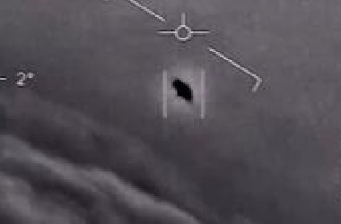 美军首次承认遭遇UFO 证实三份UFO视频为真