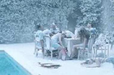 一家十口被冻死在炎热夏天 夏季一场大雪，突然席卷高达48度的阿根廷 《永航员》