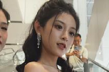 4k怼脸 无滤镜原声直出 叶子大人 深圳大湾区车展