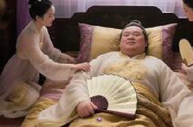 第一视角体验，作为明朝福王醒来。