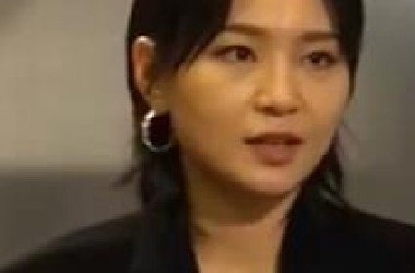 周笔畅全英语专访，看了她高考成绩才知道什么叫低调，全省第二文科状元，考了681