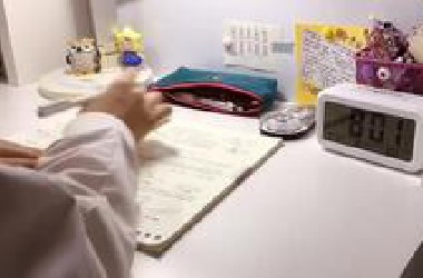 【演讲展示类64号】王露佳：居家线上学习的一天