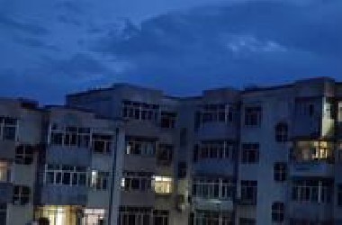 2025年6月11日晚八点半黑龙江齐齐哈尔市富拉尔基区天空不明飞行物