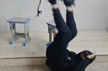回去也是等了一晚上好友申请