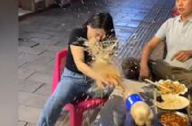 那些不干人事的损友，真的笑不活了哈哈哈哈哈
