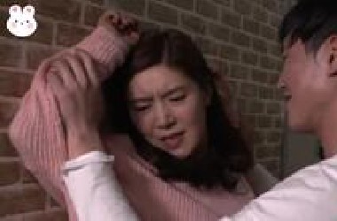 《韩影》大叔仓库真实邻居女孩，绝版炸裂韩片，百看不厌的经典2