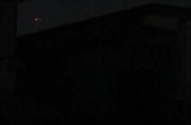 红绿光UFO完整运动轨迹，再度准时出现在23点32分