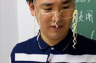 咋这么好笑呢