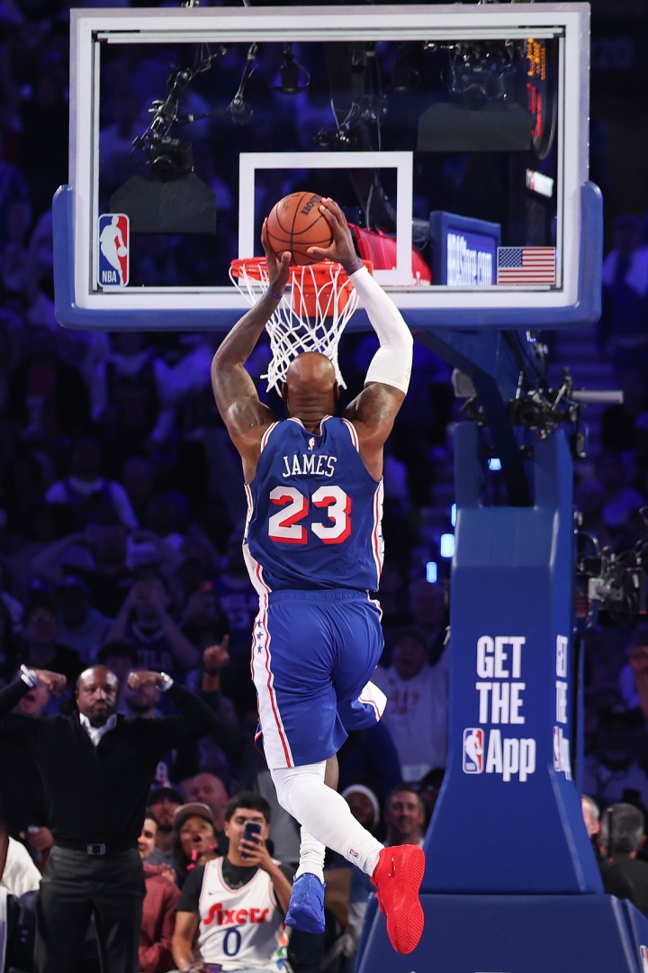 NBA官方:第24年还在起飞 詹姆斯砍两双实现个人生涯最总分偏高差逆转 NBA官方:第24年还在起飞 詹姆斯砍两双实现个人生涯最总分偏高差逆转